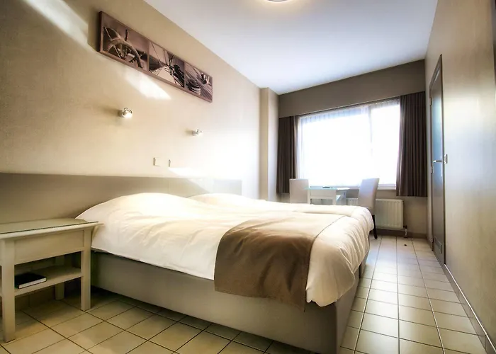 Szálloda De Golf 2*